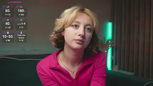 milasmiu online show from February 2025 06:09:01 PM