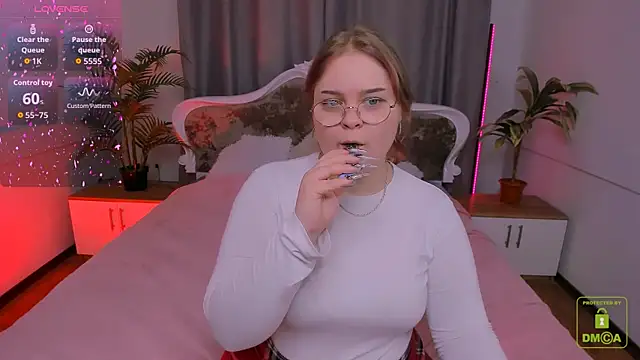 Snapshot of Erica__Alta chatting on November 2025 06:52:01 AM Erica Alta online show from November 2025 06:52:01 AM