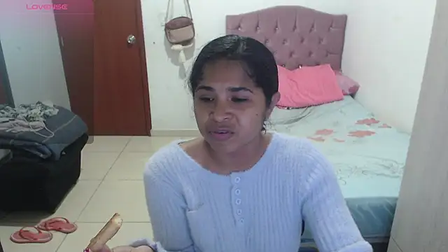 Snapshot of july-feria chatting on November 2025 10:31:01 PM july-feria online show from November 2025 10:31:01 PM