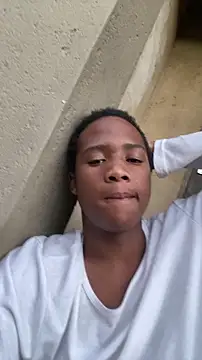 Snapshot of snotLoud chatting on January 2026 05:28:02 PM snotLoud online show from January 2026 05:28:02 PM