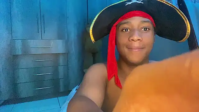 Snapshot of snotLoud chatting on February 2026 08:01:02 PM snotLoud online show from February 2026 08:01:02 PM