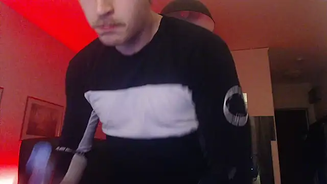 Snapshot of TheWildLion chatting on January 2025 09:04:02 PM TheWildLion online show from January 2025 09:04:02 PM