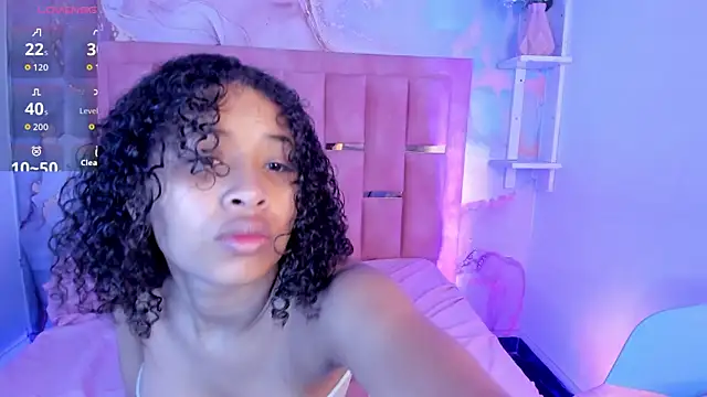 Snapshot of BrigitteRoy_ chatting on November 2025 02:58:02 AM BrigitteRoy online show from November 2025 02:58:02 AM