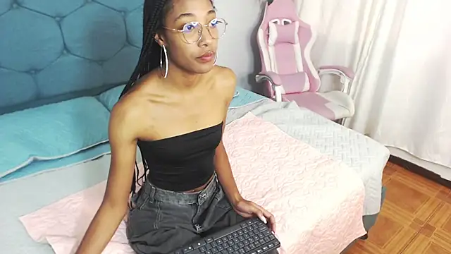 Snapshot of esmeralda-bk chatting on January 2025 03:35:01 PM esmeralda-bk online show from January 2025 03:35:01 PM