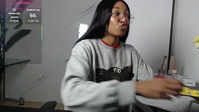 Snapshot of esmeralda-bk chatting on September 2025 08:56:02 PM esmeralda-bk online show from September 2025 08:56:02 PM