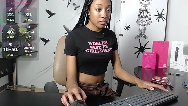 Snapshot of esmeralda-bk chatting on October 2025 10:56:02 PM esmeralda-bk online show from October 2025 10:56:02 PM
