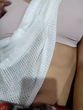 Snapshot of nikkibenza chatting on January 2025 07:15:01 PM nikkibenza online show from January 2025 07:15:01 PM