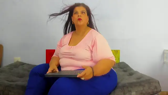 Snapshot of Charlotte_curvy_ chatting on February 2025 07:47:02 PM Charlotte curvy online show from February 2025 07:47:02 PM