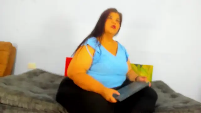 Snapshot of Charlotte_curvy_ chatting on March 2025 07:49:02 PM Charlotte curvy online show from March 2025 07:49:02 PM