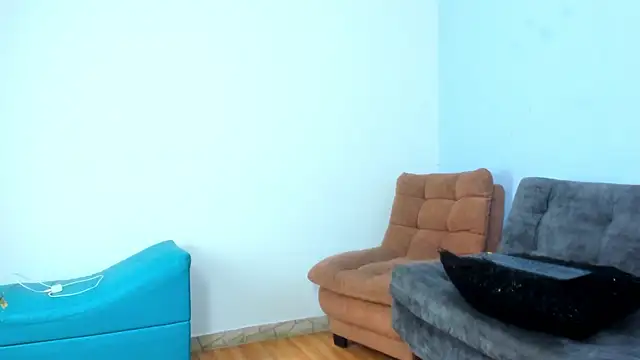 Snapshot of Charlotte_curvy_ chatting on March 2025 11:07:01 PM Charlotte curvy online show from March 2025 11:07:01 PM