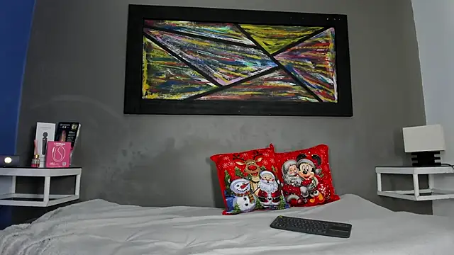 Snapshot of Charlotte_curvy_ chatting on December 2025 08:14:01 PM Charlotte curvy online show from December 2025 08:14:01 PM