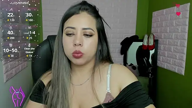 zahra Jalid online show from November 2025 11:40:01 PM