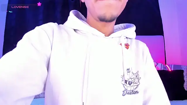 Ethan Boyy online show from February 2026 10:43:02 PM