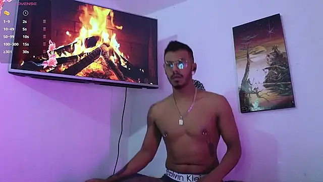 Snapshot of eros-0001 chatting on January 2025 06:30:02 AM eros-0001 online show from January 2025 06:30:02 AM