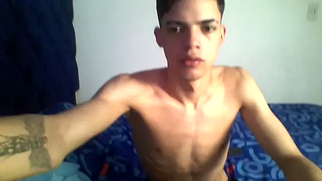 Latinos 2001 online show from May 2026 12:10:01 PM