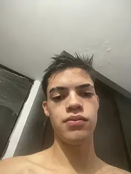 Latinos 2001 online show from June 2026 01:25:01 PM