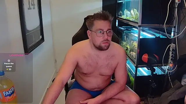 Snapshot of justinitt chatting on January 2025 08:30:02 PM justinitt online show from January 2025 08:30:02 PM