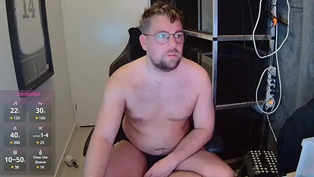 Snapshot of justinitt chatting on January 2025 04:23:02 AM justinitt online show from January 2025 04:23:02 AM