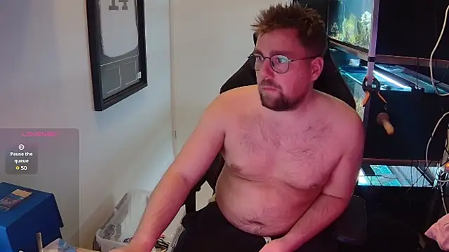 Snapshot of justinitt chatting on January 2025 07:52:01 PM justinitt online show from January 2025 07:52:01 PM