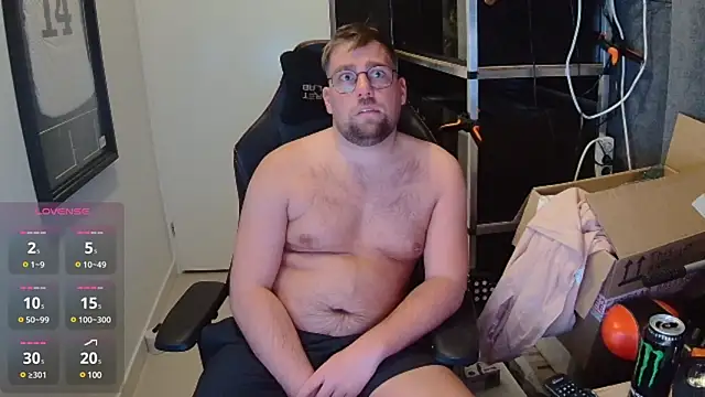 Snapshot of justinitt chatting on February 2025 04:29:01 PM justinitt online show from February 2025 04:29:01 PM