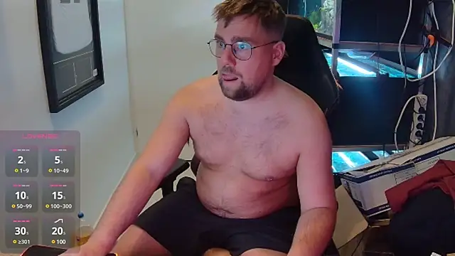 Snapshot of justinitt chatting on February 2025 09:07:02 PM justinitt online show from February 2025 09:07:02 PM