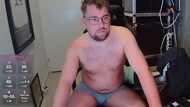 Snapshot of justinitt chatting on February 2025 05:10:01 AM justinitt online show from February 2025 05:10:01 AM