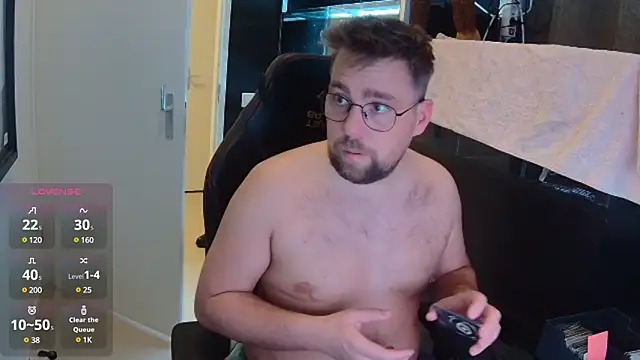 Snapshot of justinitt chatting on February 2025 07:21:01 PM justinitt online show from February 2025 07:21:01 PM