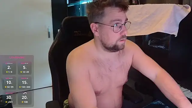 Snapshot of justinitt chatting on February 2025 10:22:01 PM justinitt online show from February 2025 10:22:01 PM