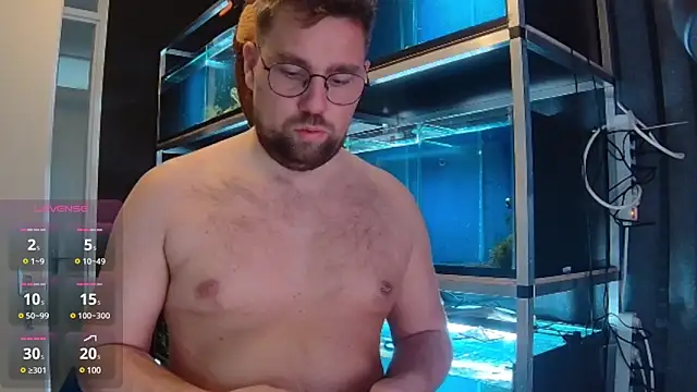 Snapshot of justinitt chatting on February 2025 02:26:01 PM justinitt online show from February 2025 02:26:01 PM