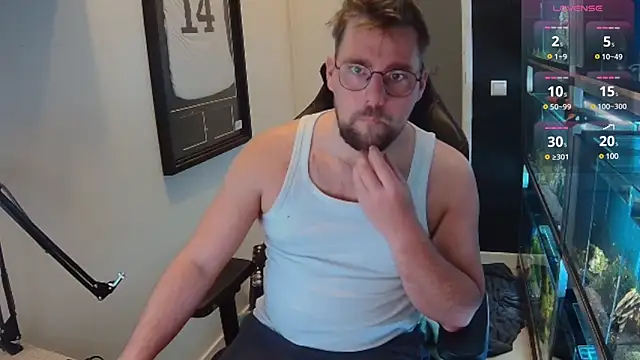 Snapshot of justinitt chatting on February 2025 06:57:02 PM justinitt online show from February 2025 06:57:02 PM