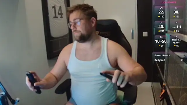 Snapshot of justinitt chatting on February 2025 06:12:01 PM justinitt online show from February 2025 06:12:01 PM