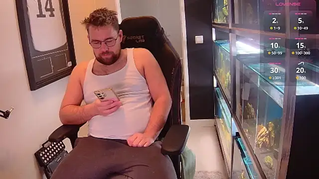 Snapshot of justinitt chatting on February 2025 10:04:01 AM justinitt online show from February 2025 10:04:01 AM