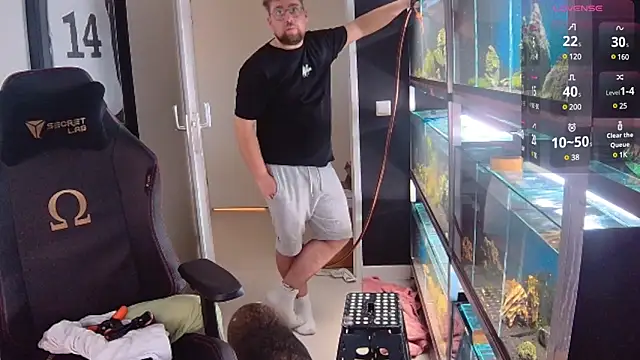 Snapshot of justinitt chatting on February 2025 02:57:01 PM justinitt online show from February 2025 02:57:01 PM