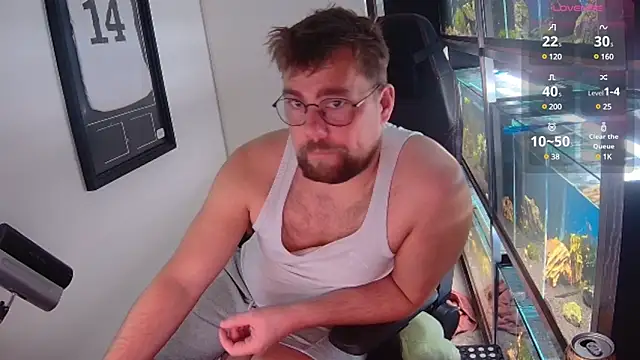 Snapshot of justinitt chatting on February 2025 06:00:02 PM justinitt online show from February 2025 06:00:02 PM