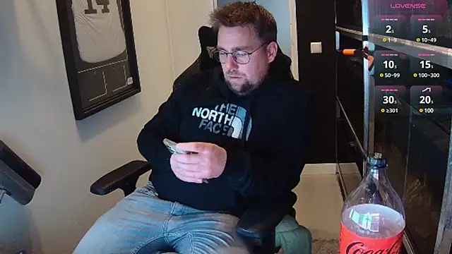 Snapshot of justinitt chatting on February 2025 11:58:01 AM justinitt online show from February 2025 11:58:01 AM