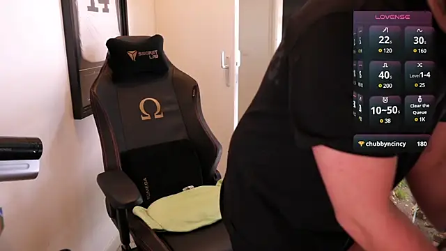 Snapshot of justinitt chatting on March 2025 03:09:02 PM justinitt online show from March 2025 03:09:02 PM