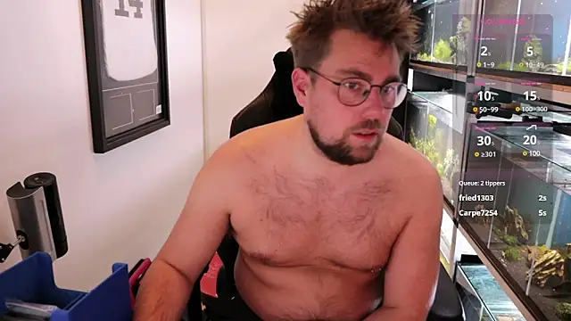 Snapshot of justinitt chatting on March 2025 12:18:02 AM justinitt online show from March 2025 12:18:02 AM