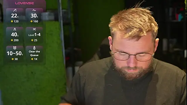 Snapshot of justinitt chatting on October 2025 10:33:01 AM justinitt online show from October 2025 10:33:01 AM