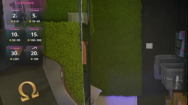 Snapshot of justinitt chatting on October 2025 08:56:02 AM justinitt online show from October 2025 08:56:02 AM