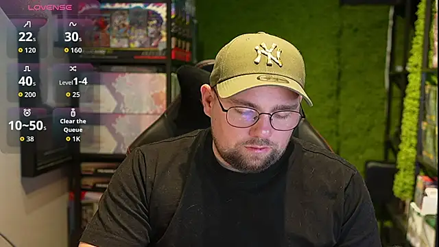 Snapshot of justinitt chatting on November 2025 02:39:02 PM justinitt online show from November 2025 02:39:02 PM