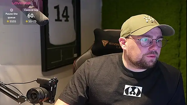 Snapshot of justinitt chatting on November 2025 07:52:02 AM justinitt online show from November 2025 07:52:02 AM