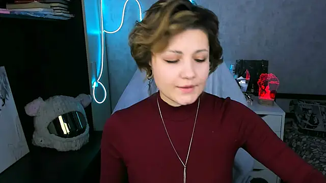 Snapshot of EvaBrownie chatting on December 2025 03:39:01 PM EvaBrownie online show from December 2025 03:39:01 PM