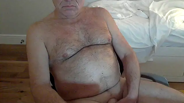 Eynoos  online show from November 2025 07:57:01 PM