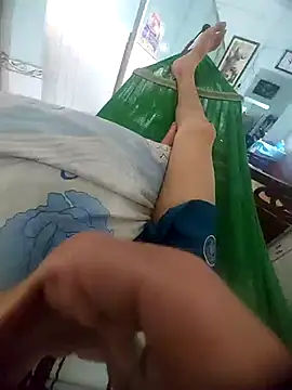 Snapshot of KisSsu chatting on December 2025 03:00:01 AM KisSsu online show from December 2025 03:00:01 AM