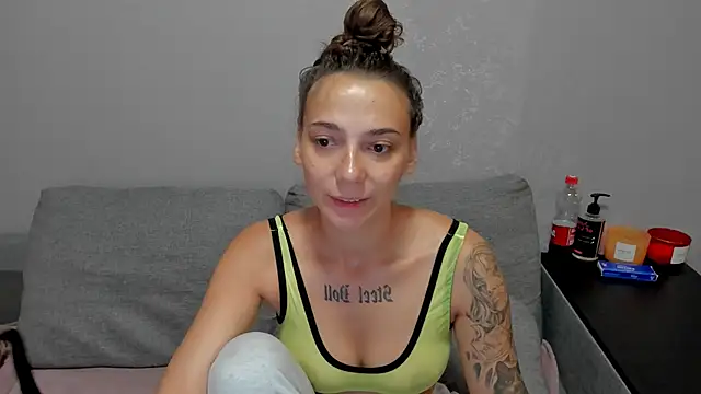 annabishop online show from November 2025 12:21:02 AM