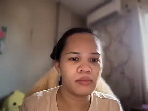 Snapshot of SophiaCourthaway chatting on April 2026 03:10:01 AM SophiaCourthaway online show from April 2026 03:10:01 AM