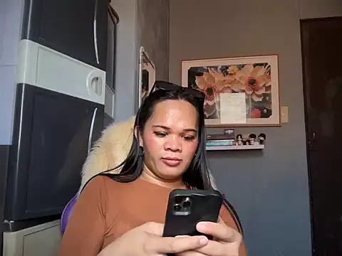 Snapshot of SophiaCourthaway chatting on May 2026 02:18:01 AM SophiaCourthaway online show from May 2026 02:18:01 AM