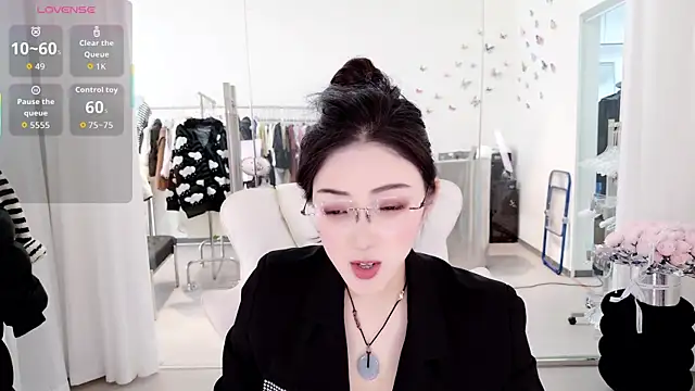 miaomiao-777 online show from February 2026 04:42:01 AM