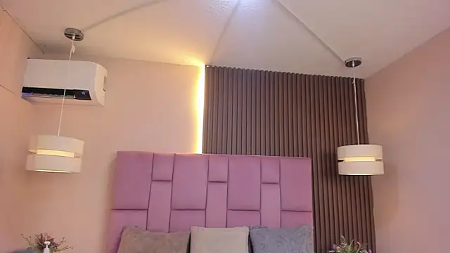 Snapshot of janna_lopez_ chatting on November 2025 06:24:01 AM janna lopez online show from November 2025 06:24:01 AM