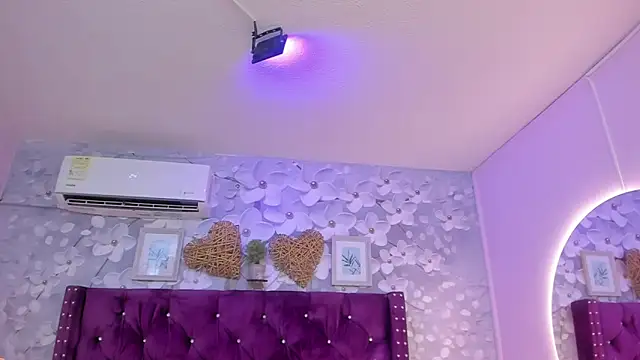 Snapshot of janna_lopez_ chatting on November 2025 11:47:02 AM janna lopez online show from November 2025 11:47:02 AM